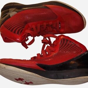 Under Armour Red and Black Size 10 Men's Basketball Sneakers